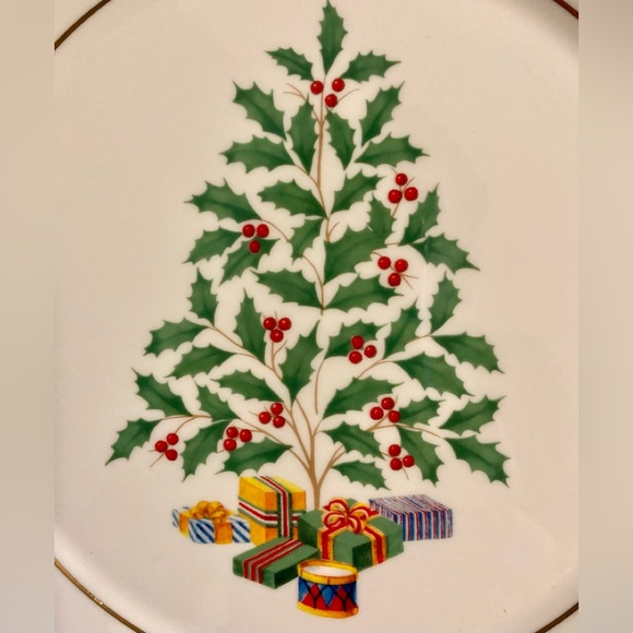 NWT - Lenox Holiday Tree Accent Luncheon Plate, 9-1/4” - Picture 2 of 4